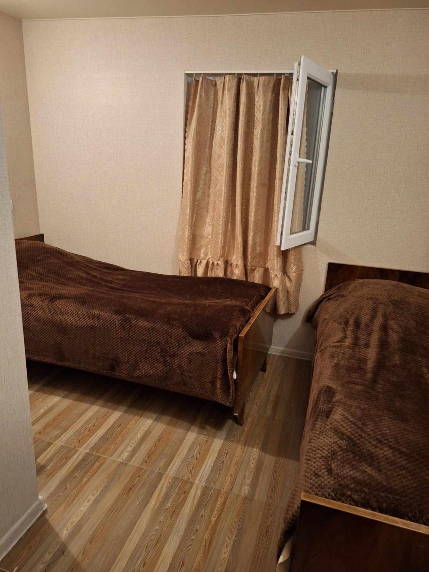 Lux-2-Or-1- Persons Irodion Evdoshvili Street #15 Koetaisi Buitenkant foto
